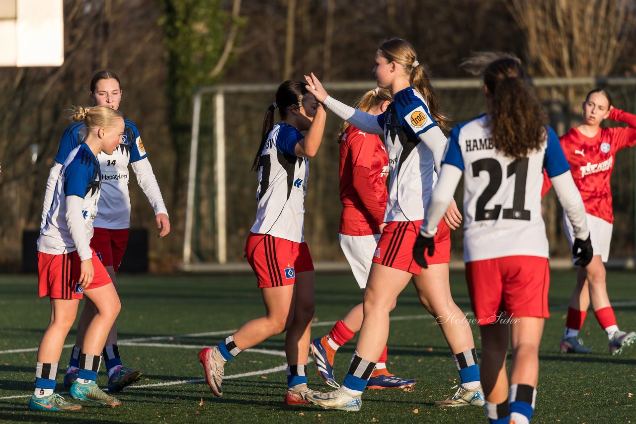 Bild 181 - wBJ Hamburger SV - Holstein Kiel : Ergebnis: 8:0